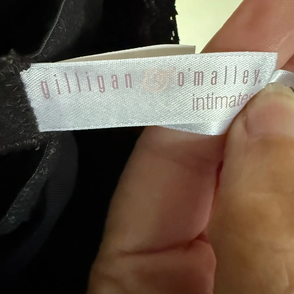 Gilligan & O'Malley Black Sheer Bustier Bra Size 36C‎